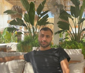 Ferdi, 30, Brussels