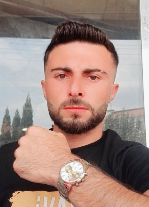 Hasan из Langen (Hessen) 33 года