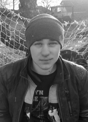 Юрий, 26, Україна, Комсомольське