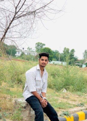 Gaurav, 18, India, Garhshankar