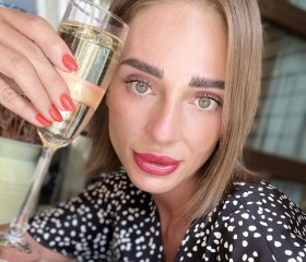 Elena, 34, Moscow