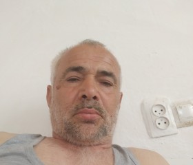 Kurban, 20, Belidzhi