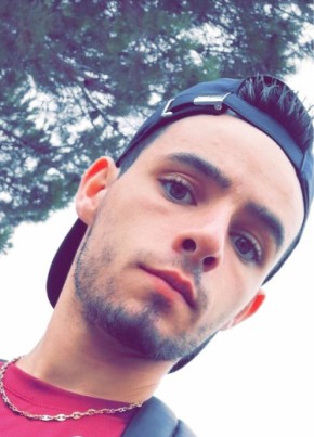 Jessy Vollard, 22, République Française, Nîmes