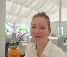 Anna, 43, Moscow
