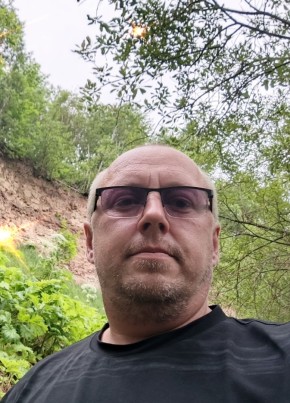 Михаил из Санкт-Петербурга 43 года