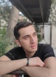 Yasr, 19, Damascus