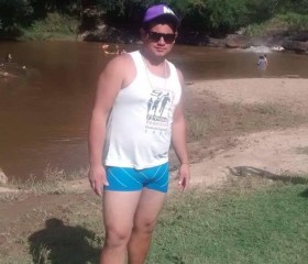 Junior, 34, Aparecida