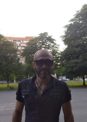 Артур, 40, Россия, Воронеж