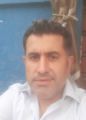 Youssef, 45, اَلْجُمْهُورِيَّة اَللُّبْنَانِيَّة, بَيْرُوت