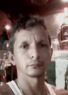 William из Guayaquil 55 лет