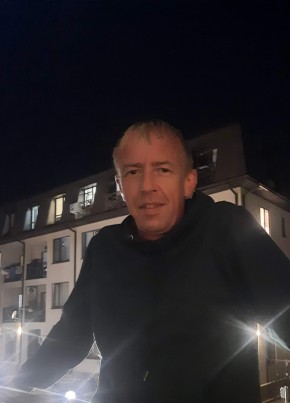 Дмитрий из Братска 44 года