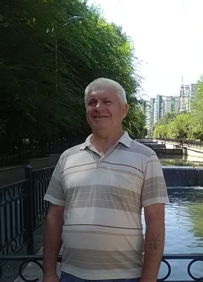 Александр из Алматы 64 года