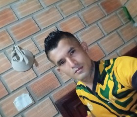 Yefer, 30, Pitalito