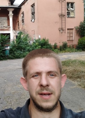 Серега, 31, Україна, Харцизьк