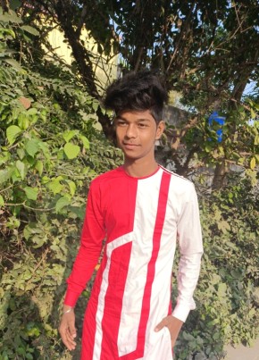 Siraj, 19, India, Calcutta