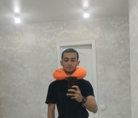 Robert, 22, Vladikavkaz