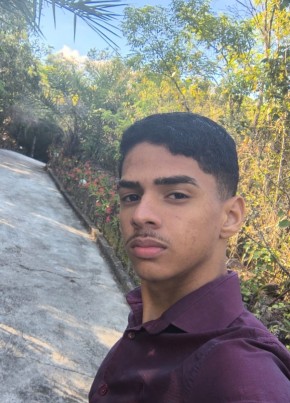 Fernando Henriqu из Petrolina 18 лет