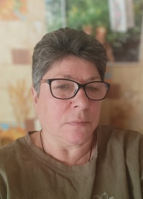 Наташа из Красного Луча 63 года