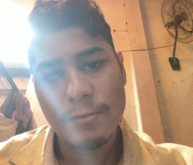 Manish Singh, 18, Vapi