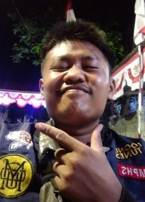 heri haryono, 19, Indonesia, Cikupa