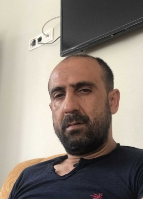 İsmail Yüzbaşı, 42, Türkiye Cumhuriyeti, Dörtyol