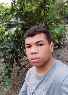 Oziel, 21, Brazil, Guarulhos