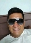 Mauricio, 38, Leon