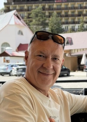 Денис из Волжского (Волгоградской обл.) 48 лет