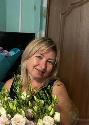 Elena из Великого Новгорода 49 лет