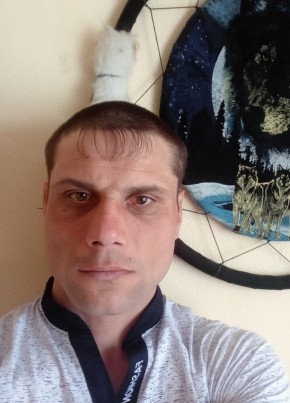 ЭДУАРД, 32, Россия, Бобров