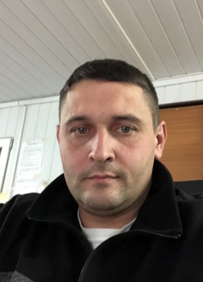 Кирилл, 39, Россия, Грэсовский