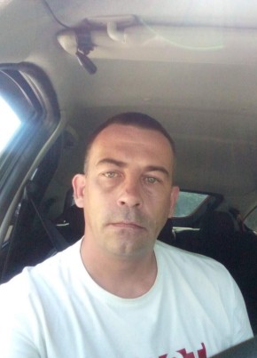 Кирилл, 40, Россия, Саратов
