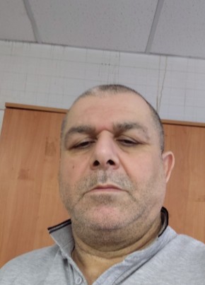 Магамед из Боровичи 51 год