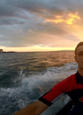 Anton, 39, Russia, Kaliningrad