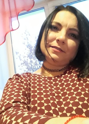 Анюта, 39, Россия, Думиничи