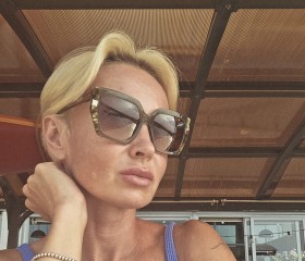 Kristina, 45, Saint Petersburg