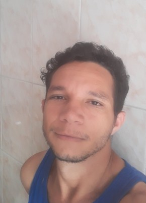 Velton, 31, República de Costa Rica, San José (Alajuela)