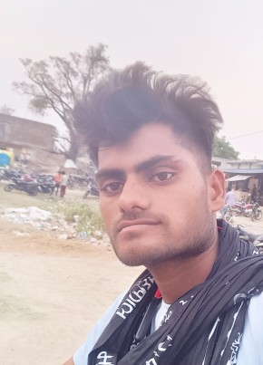 Mohan, 18, India, Lucknow