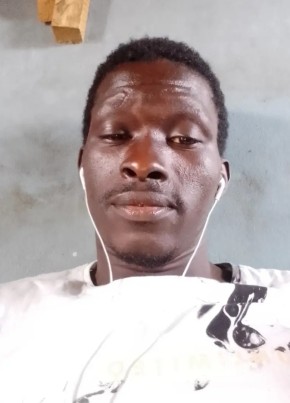 Kejaw, 27, Republic of The Gambia, Brikama