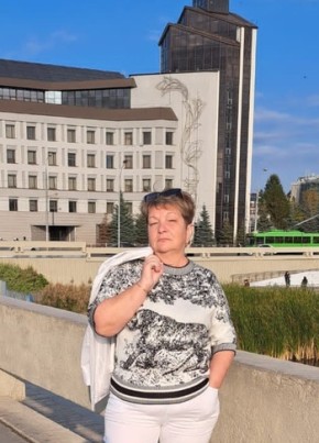 Галина, 59, Россия, Онега