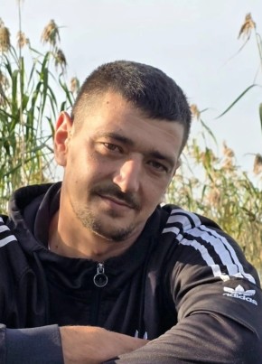 Aleksey, 39, Russia, Yefimovskiy