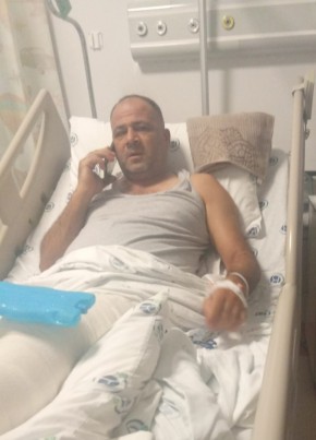 Samet Aktaş из Adana 38 лет