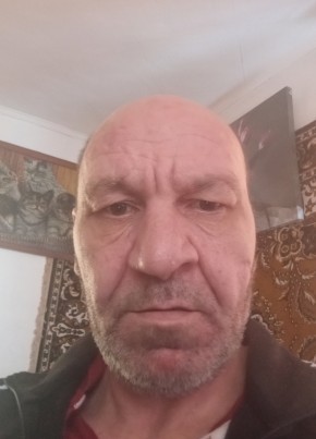Александр из Москвы 53 года