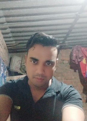 Riyaj Sha, 21, India, Ahmedabad