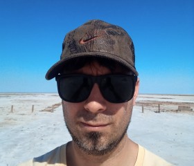 Ernesto Racke, 38, La Falda