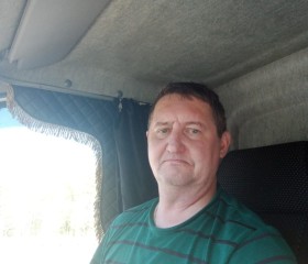 Василий, 54 года, Первоуральск