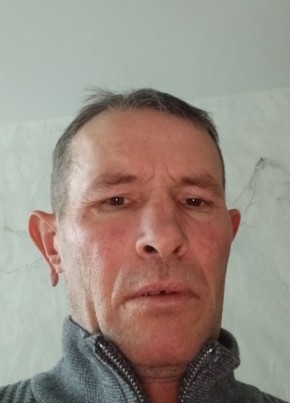 Александр из Балезино 46 лет