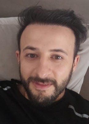 محمد из İstanbul 18 лет