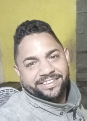 Whan tenorio из Carpina 40 лет