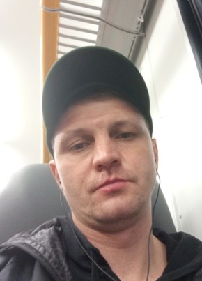 Павел, 34, Россия, Москва
